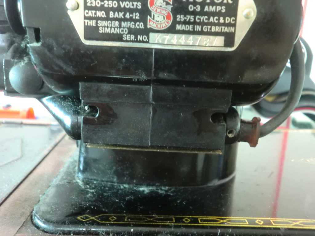 Threading the Upper Thread on Singer 15-91 Sewing Machine